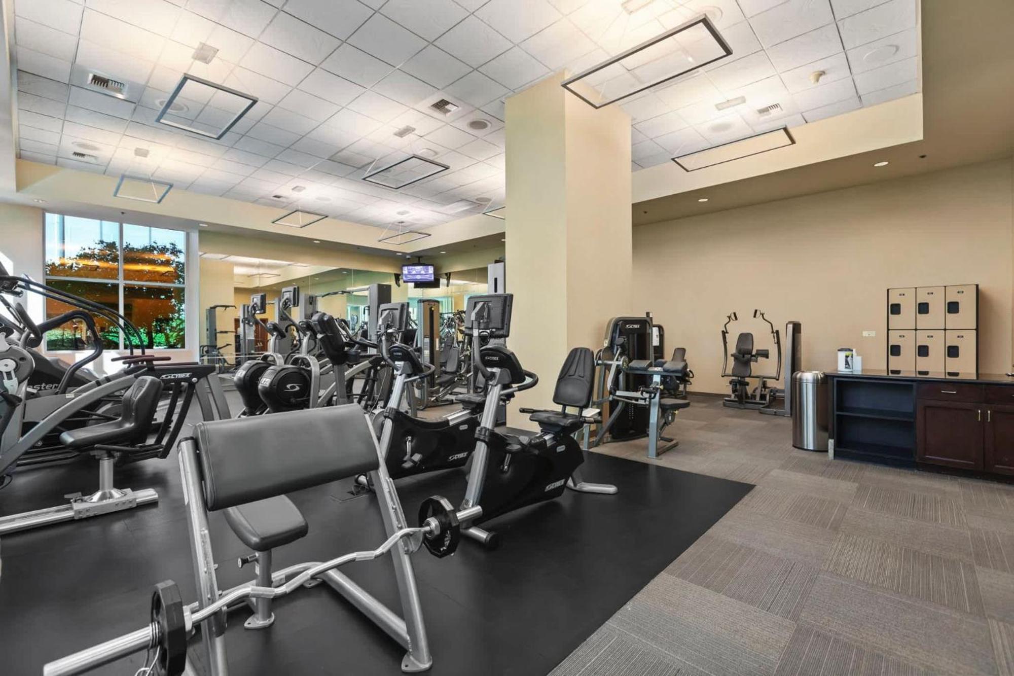 No Fee Strip View Suites+ Free Valet + Pool Las Vegas